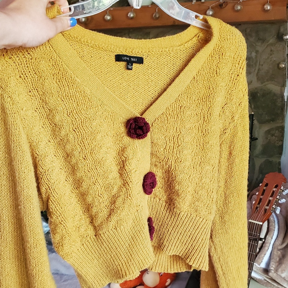 Mustard Cropped Knit Sweater w/ Fuchsia Floral Buttons - Love Tree, Size L